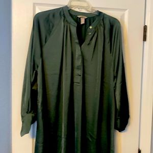 Beautiful versatile tunic.